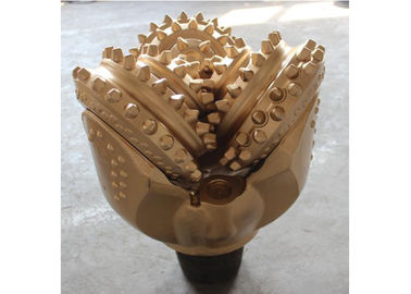 17-1 / 2 "TCI Tricone Kaya biti, IADC kodu 435,7⅝ API Reg. Pin bağlantısı. SOFT-MEDIUM kaya içinde