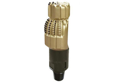 5-7 / 8 "× 7" × 4-½ "Orta ve Orta Sert oluşumu için PDC Bit Merkezi Bit tipi delik büyütücü,, IADC Kodu: M333