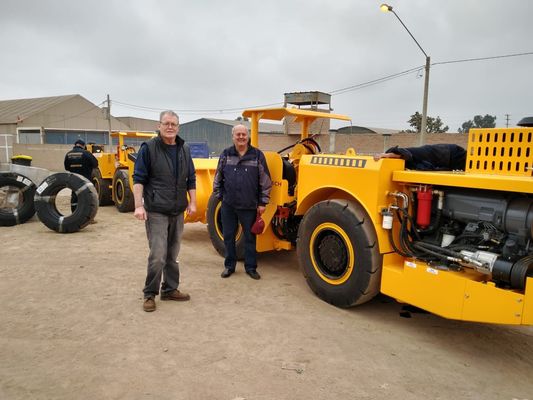 Hidrostatik Pompa 1CBM Yük Mesafeli Döküm Makinesi 1m3 Hacim Kapasite Sarı Renk