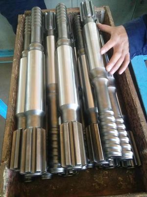 Tezgah Matkap için Yüksek Mukavemetli Matkap Shank Adaptörü R32 / R28 Konu